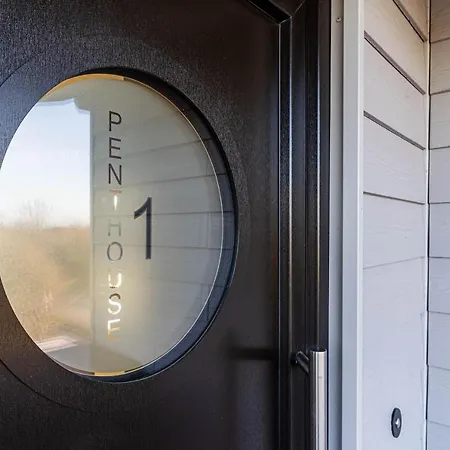 Lofthouse Penthouse Riviera No 1 Apartamento *