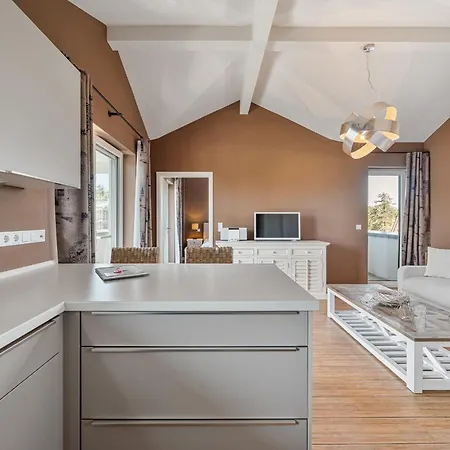 Lofthouse Penthouse Riviera No 1
